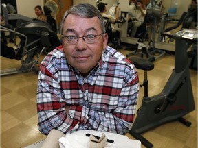 Edmonton's Dr. Robert Steadward, a pioneer in the Paralympic movement, on Oct. 19, 2007, before being inducted into the Canadian Sports Hall of Fame.