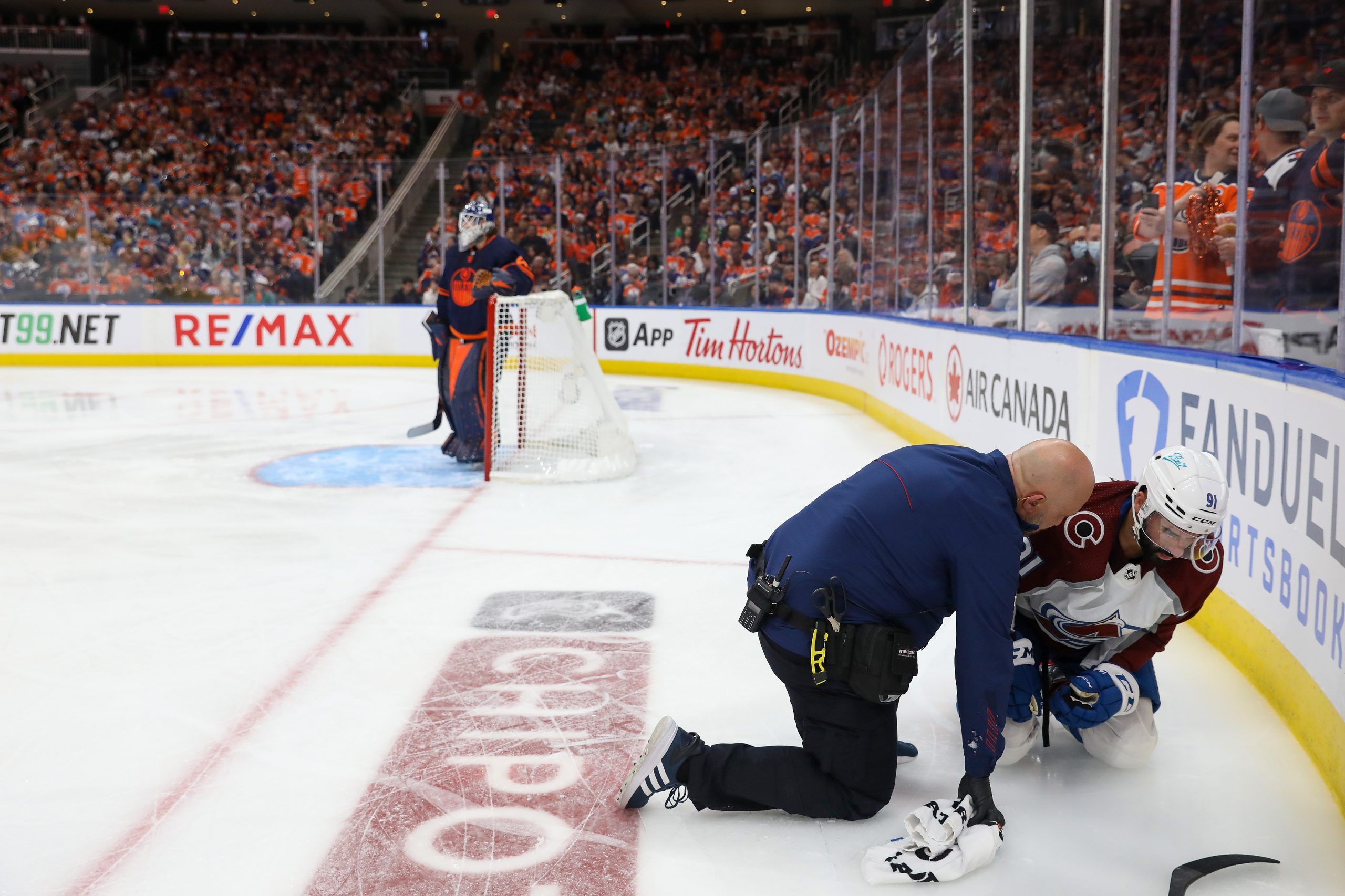 Nazem Kadri Went Through Incredible Pain to Win Stanley Cup - The Hockey  News