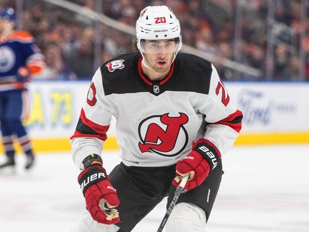 New Jersey Devils re-sign Michael McLeod 