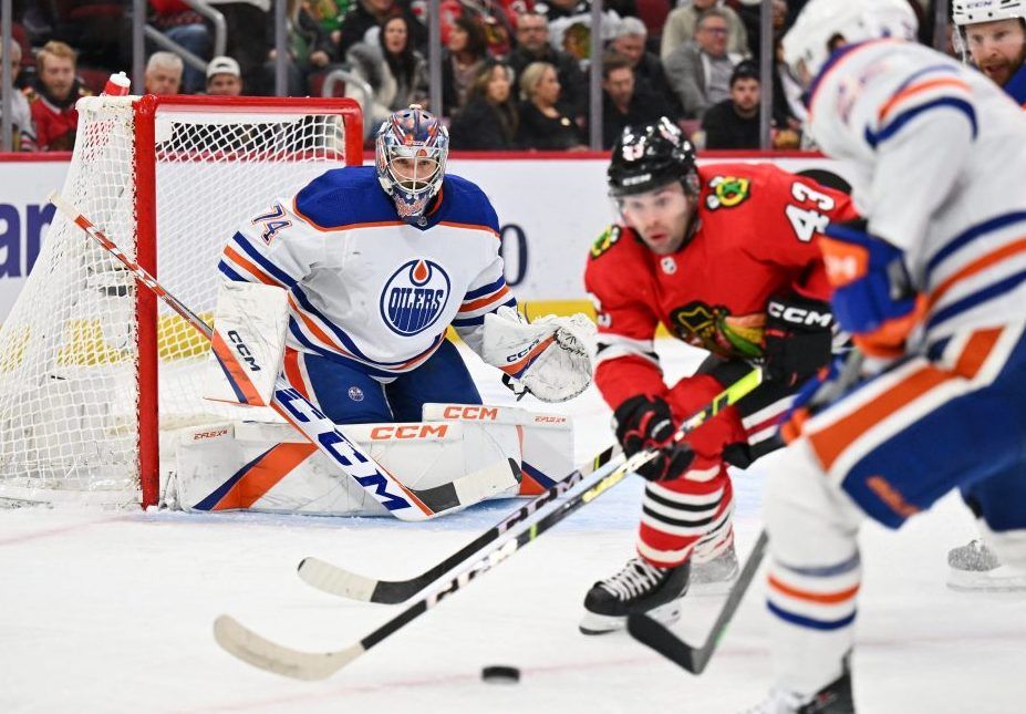 With Duncan Keith out, will Oilers go with raw rookie as No. 1