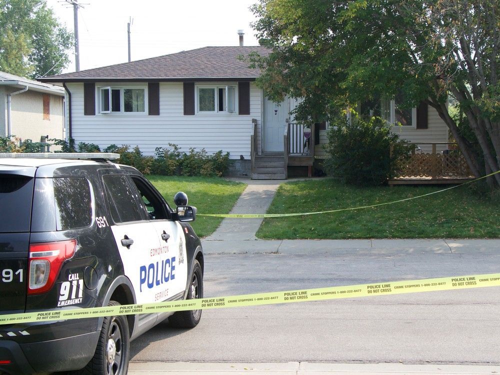 Body found in northwest Edmonton home deemed homicide, police seek