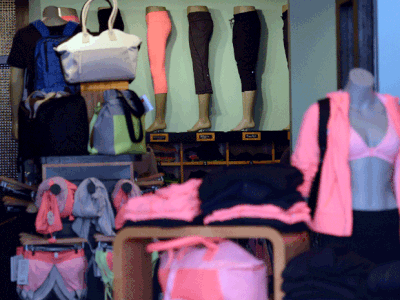 Lululemon Athletica Inc acts quick in sheer yoga pants crisis