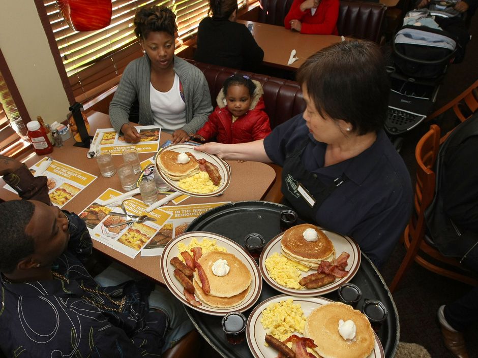 Waitresses 2.13 hourly wage set to rise for first time in 22 years