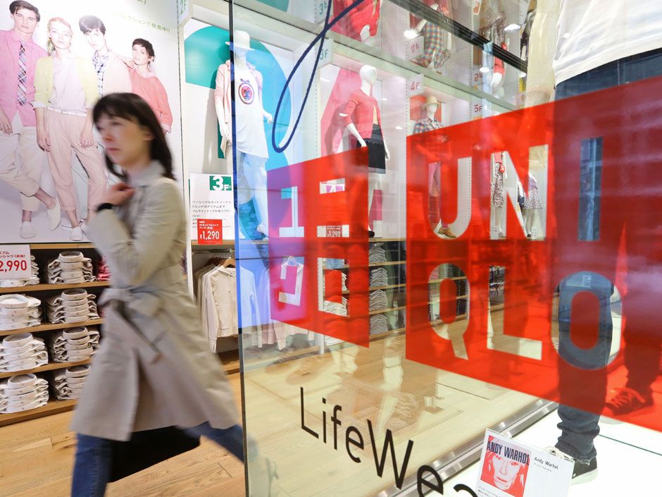 Japanese retailer Uniqlo dips its toes in Canada's cutthroat retail sector