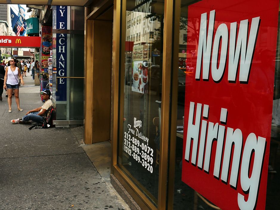 Canadian businesses ramp down hiring and investment intentions as