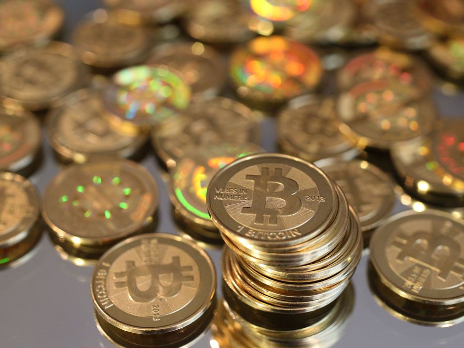 Bitcoin price sinks after FBI arrest Silk Road owner and shut down ...