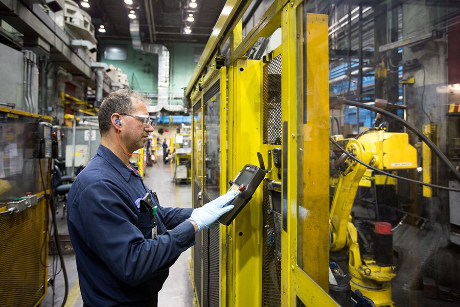 Photo Gallery Advanced manufacturing makes GE Aviation Bromont among