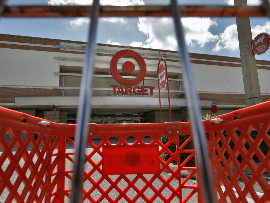 Target Corp warns of larger losses at Canadian stores in fourth quarter