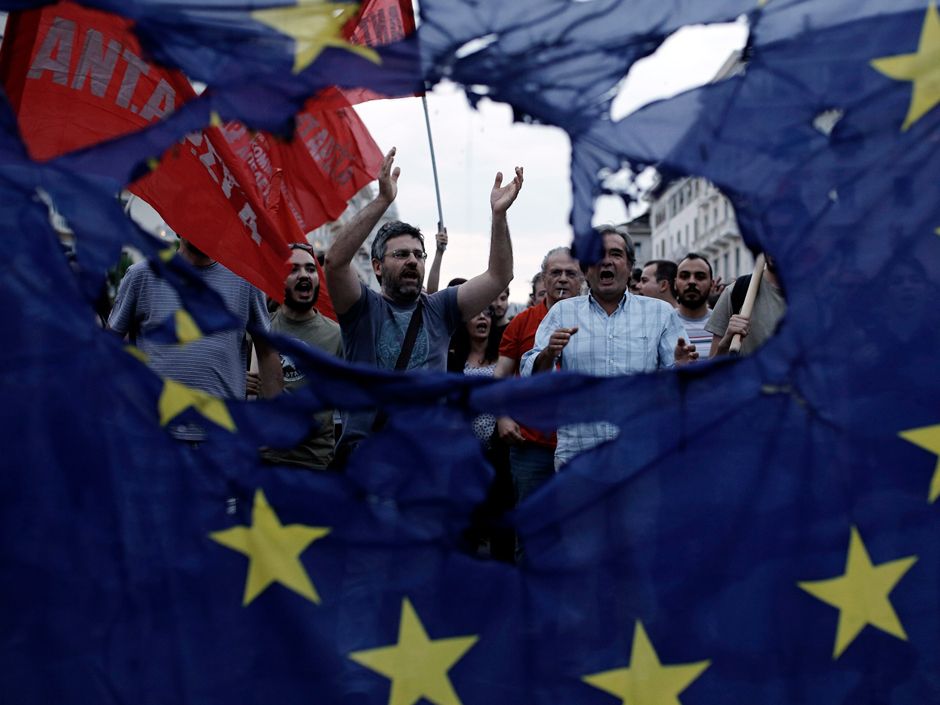 Five scenarios for Greece in the coming days