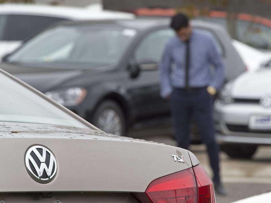 Volkswagen sales slump in Canada as scandal takes toll: 'The last 10
days were pretty disastrous'