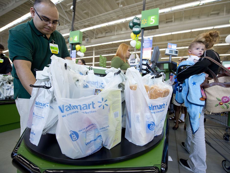 Wal-Mart pulls plug on smallest store format, shuts 269 stores