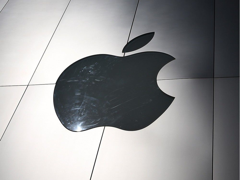 Apple Inc to open 22,000-square-foot office across from BlackBerry’s
QNX in Ottawa suburb, sources say