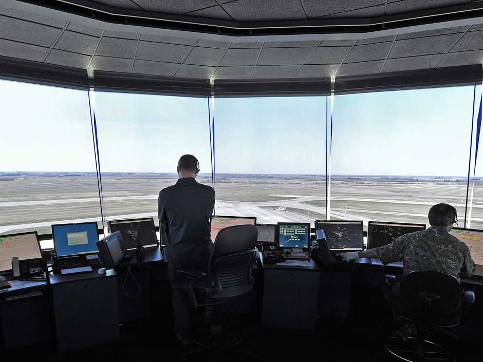 U.S. looks to Canadian model as it debates air-traffic-control ...