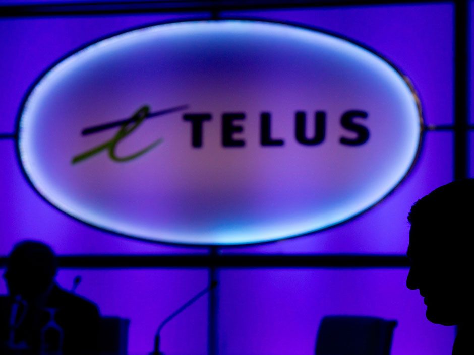 Canada's wireless giants amassed 100,000-plus subscribers each in the
third quarter