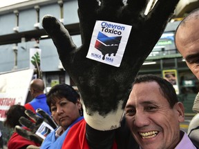 Chevron won a victory against Ecuadoreans as a U.S. appeals court barred their attorney from enforcing an US$8.6 billion award because the lawyer won through deceit