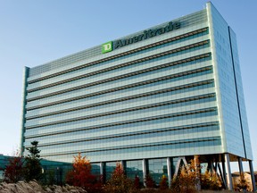 TD Ameritrade and its largest stakeholder, Toronto-Dominion Bank, agreed to buy Scottrade Financial Services Inc. for US$4 billion.