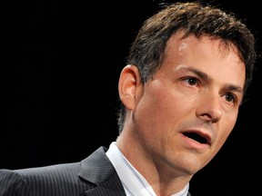 Hedge fund manager David Einhorn opted against shifting his portfolio to prepare for market volatility tied to the results of U.S. elections.