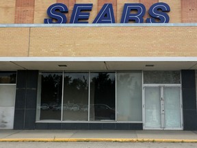 Sears Canada gave up the ghost this year after more than a decade of pundits calling for its demise.