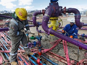Encana Corp said on Friday it would sell its Piceance natural gas assets in northwestern Colorado to privately held Caerus Oil and Gas LLC for US$735 million.