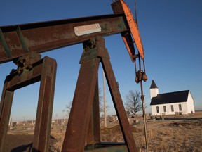 Cost Of Oil Continues Steep Drops, As US Production Increases And Foreign Companies Lower Price