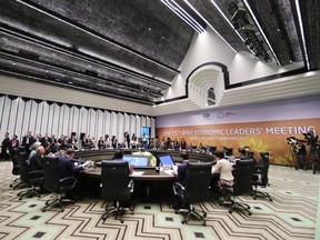Leaders attend the APEC Economic Leaders' Meeting, part of the Asia-Pacific Economic Cooperation (APEC) leaders' summit in the central Vietnamese city of Danang on November 11, 2017.
