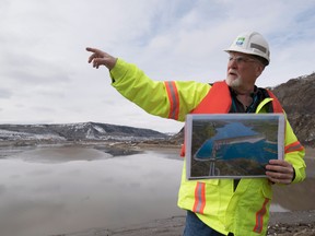 ob Peever, of B.C. Hydro, gives a site tour of the Site C Dam location that runs along the Peace River in Fort St. John, B.C., Tuesday, April 18, 2017.