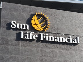 Sun Life Financial Investment Services in Canada must pay a $1.7 million fine and $100,000 in costs as part of a settlement agreement with the body that regulates Canada's mutual fund dealers.
