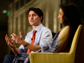 Prime Minister Justin Trudeau takes part in an armchair discussion with Chanda Kochhar, Managing Director and CEO of ICICI Bank.