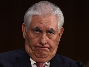 If Rex Tillerson returns to the private sector to work for a competitor of Exxon, he could forfeit roughly US$180 million in deferred compensation.