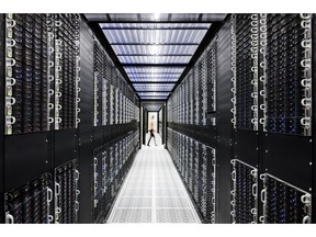 Inside an IBM Cloud Data Center (Credit: Connie Zhou for IBM)