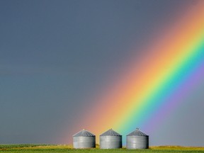 A rainbow arcs across an Alberta field. Martin Pelletier says the Bank of Canada’s sunny outlook doesn’t match the reality of Canada’s economy.