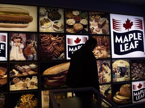 Maple Leaf Foods Inc. will invest $660 million into building a fresh-poultry facility in London, Ont.