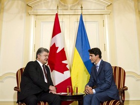 Canadian Prime Minister Justin Trudeau, right, meets with Ukrainian President Petro Poroshenko in Toronto on September 22, 2017.