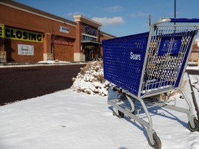 Sears Holdings Corp chairman Eddie Lampert won the bankruptcy auction with an improved takeover bid of US$5.2 billion, allowing the 126-year-old retailer to keep its doors open.