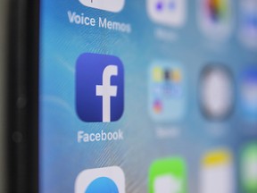 Users of Facebook and two of its popular side shoots, Instagram and Messenger, are experiencing technical difficulties Wednesday.