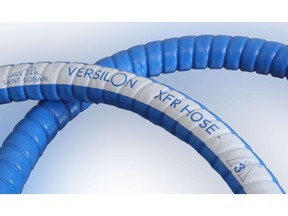 Versilon™ XFR – extra-flexible and lightweight suction and discharge hose for food and beverage transfer applications.