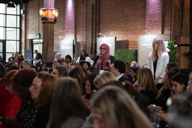 2.	Hundreds of women entrepreneurs gathered in Toronto for the She’s Next, Empowered by Visa workshop, an event offering inspiration and support for Canadian women-led SMBs.