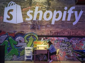 Shopify reported an operating loss of US$35.7 million for the quarter.