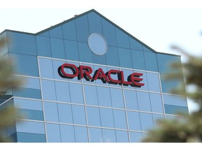 011420-Oracle-Canada-sign