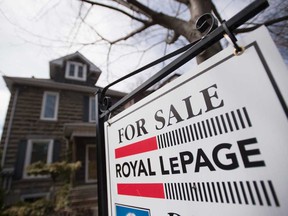 New listings for detached and semi-detached houses in Toronto dropped 14% between March 17 and 23, compared to the week before. Sales were down 38%.