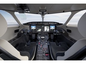 Plastiques Flexibülb has been producing the Challenger 350 cockpit interior trim panels since the program's launch.
