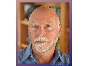 Dr. John Craig Venter, recipient of the 2020 - Edogawa NICHE Prize, for his contribution to research and development pertaining to the Human genome.
