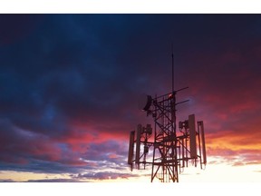 082520-telecom-5g-tower