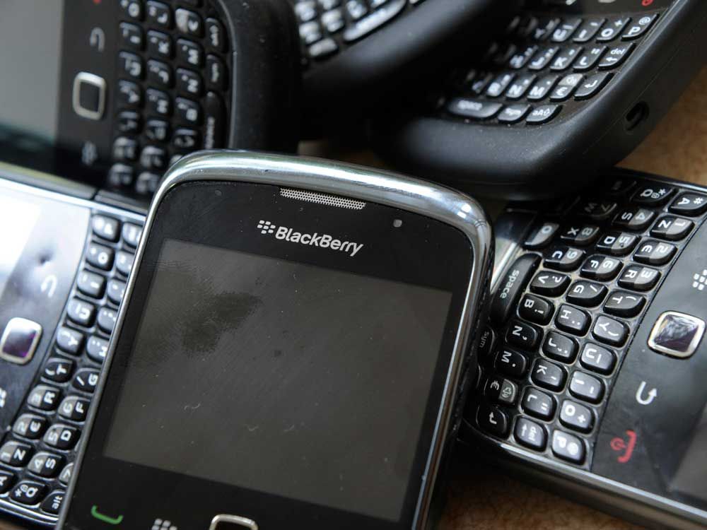 blackberry sells patents