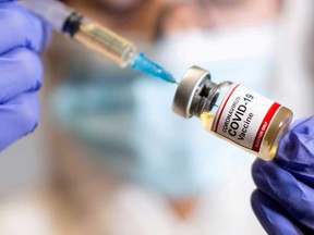 What is Canada's plan for distribution of a COVID-19 vaccine, and when will it begin?