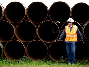 An Enbridge Inc. pipeline that will help ship more Canadian crude to the U.S. Midwest received final approval.