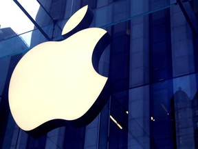 Apple Inc on Wednesday reported holiday quarter sales and profits that beat Wall Street expectations.