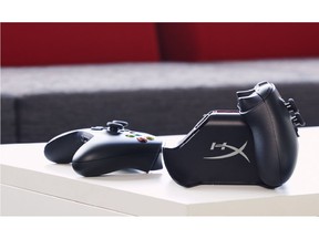 ChargePlay Duo Controller Charging Station with Series XIS and XBox One Wireless Controller Support