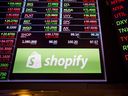 Shopify terkenal diserang oleh short seller pada bulan Oktober 2017 dan kita sudah tahu bagaimana cara kerjanya.