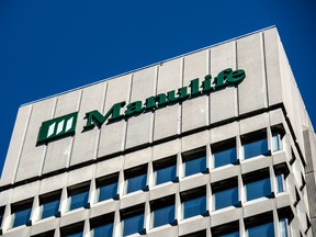 While Manulife beat analyst expectations for the quarter ended March 31, Sun Life missed estimates.